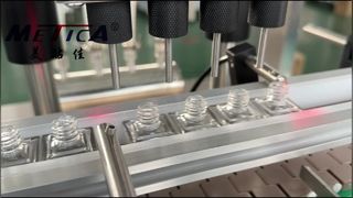 Etichettatrice automatica per tappatura e riempimento di bottiglie da 10 ml