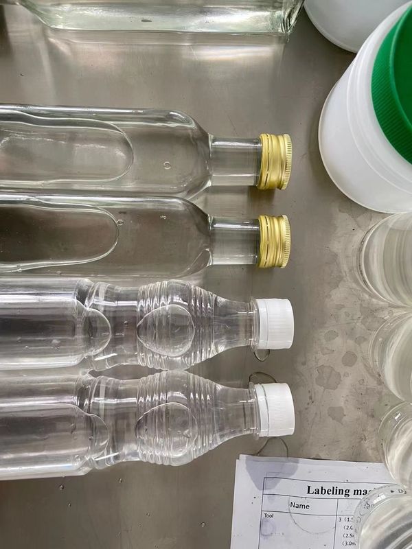 la tappatrice automatica della bottiglia 1000Bph-2000bph ha personalizzato il tipo lineare